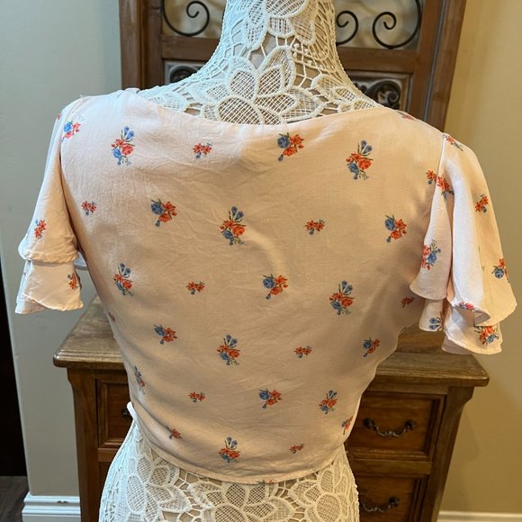 621 EUC Forever 21 Floral Crop Top - Picture 2 of 6